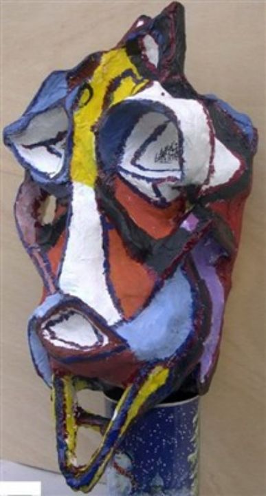 bernard peyroles-sculpture de masque qui tend vers un visage